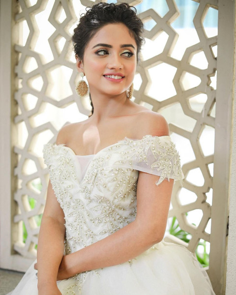 Hot Nisha Guragain Free Wallpaper Download HD Img