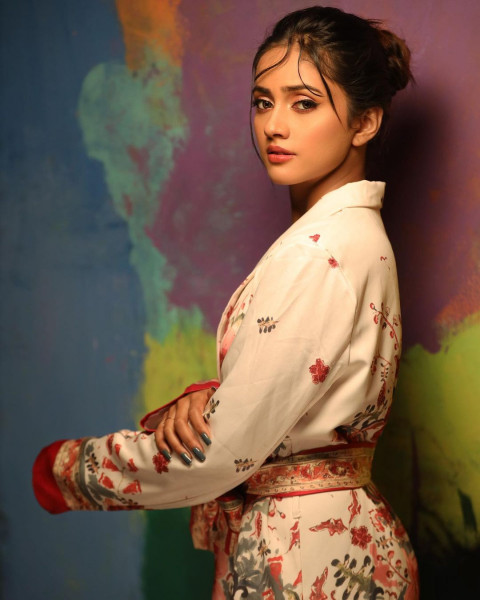 Hot Nisha Guragain Free Wallpaper Download HD Status