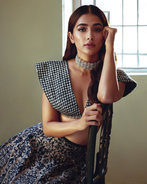 Hot Pooja Hegde Photos WhatsApp Status Dp Ultra HD Wallpaper