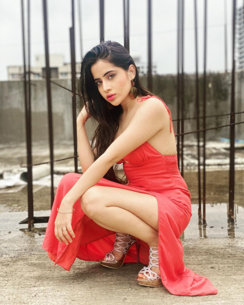 Hot Urfi Javed Beautiful Full HD Photos Mobile   Wallpapers