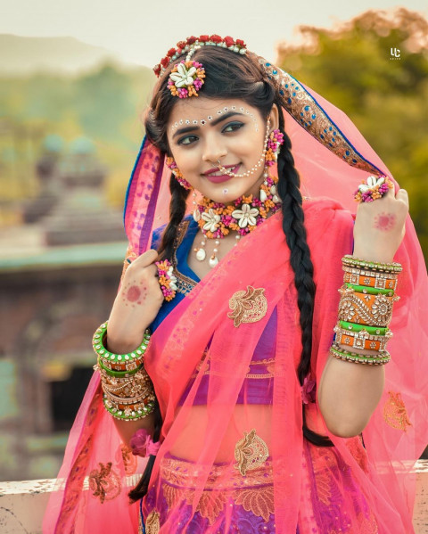 Indian Look Dipika Rana HD Photos in Saree