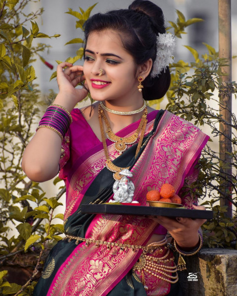 Indian Model Dipika Rana HD Photos in Saree