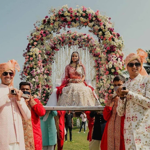 Indian pre Wedding Photoshoot Ideas Wallpapers HD Pics