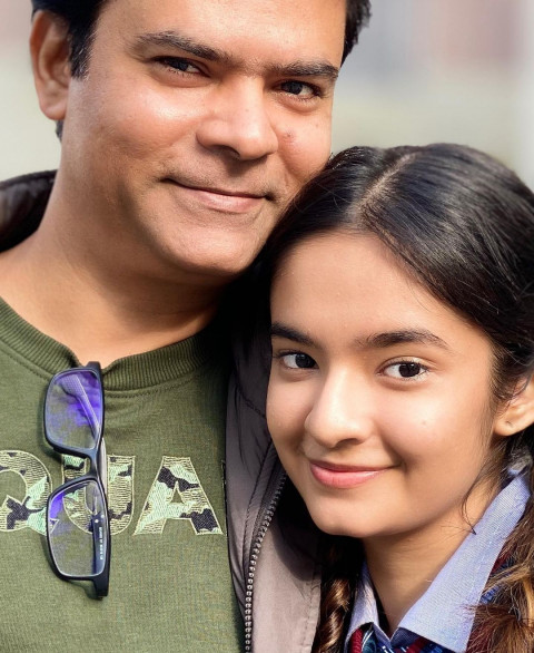 Indian Tv Star Anushka Sen Wallpaper Pic Dp