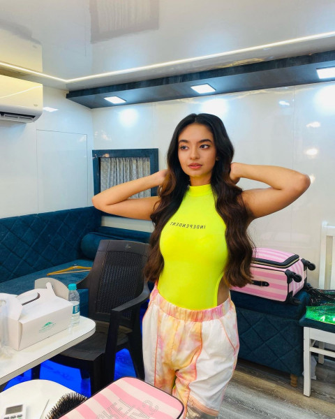 Indian Tv Star Anushka Sen Wallpaper Pics