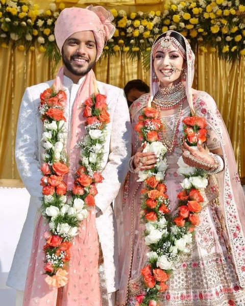 Indian Wedding Couple Portrait Images Download