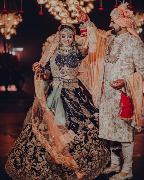 Indian Wedding Couple Portrait Images Download