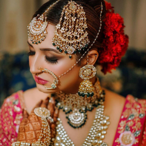 Indian Wedding Jewellery Photoshot Pose ideas Pictures