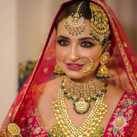 Indian Wedding Jewellery Photoshot Pose ideas Pictures