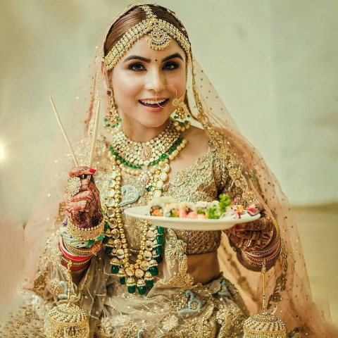 Indian Wedding Jewellery Photoshot Pose ideas Pictures