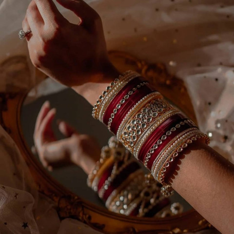 Indian Wedding Jewellery Photoshot Pose ideas Pictures