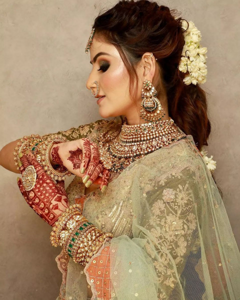 Indian Wedding Photoshoot Dresses Pics For Girls