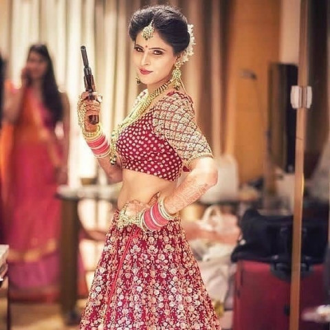 Indian Wedding Photoshoot Pose Ideas For Girls Picstures