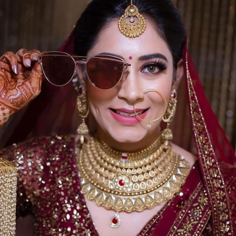 Indian Wedding Photoshoot Pose Ideas For Girls Picstures