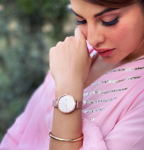 Jacqueline Fernandez Hot Beautiful Photoshoot Photos