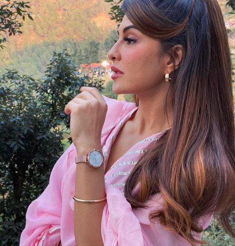 Jacqueline Fernandez Hot Beautiful Photoshoot Photos