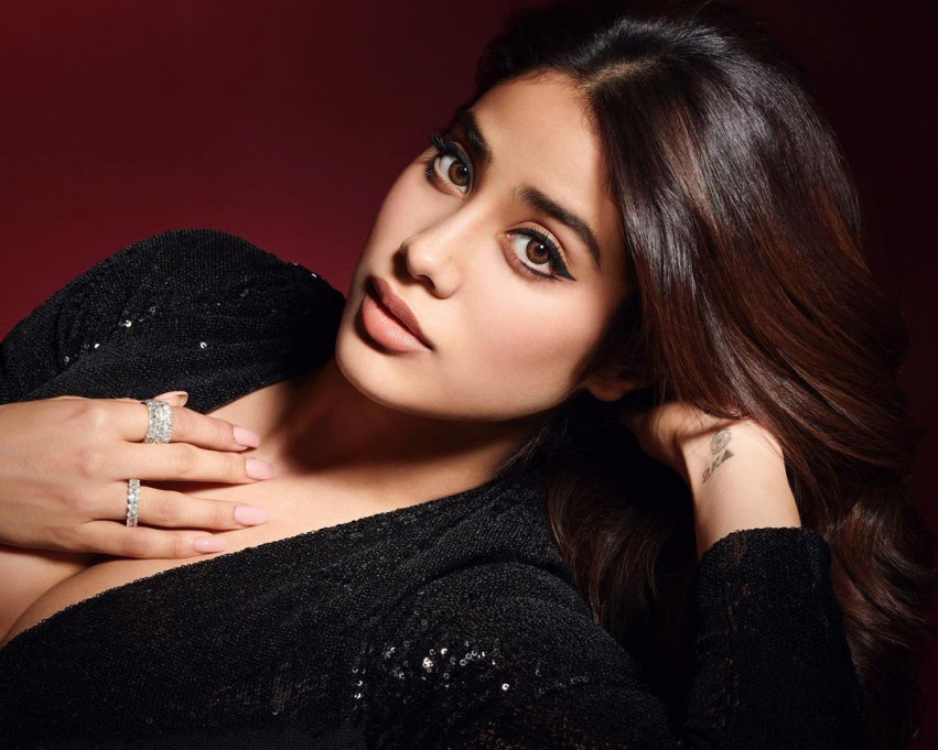 Janhvi Kapoor Hot Images HD Wallpaper Media