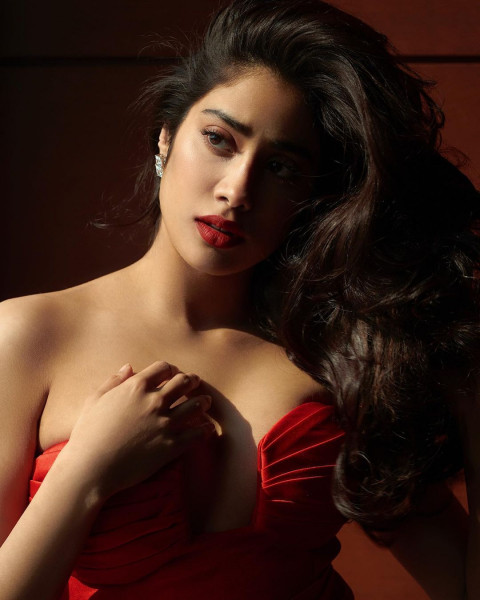 Janhvikapoor Beautiful Wallpapers Download Photos