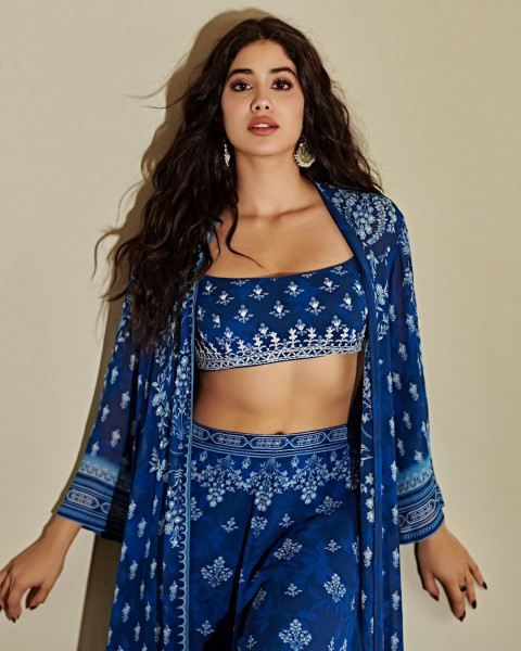 Janhvikapoor Photoshoot Pictures HD Photo