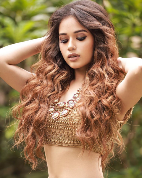 Jannat Zubair HD Wallpapers Photos Images For Mobile dp