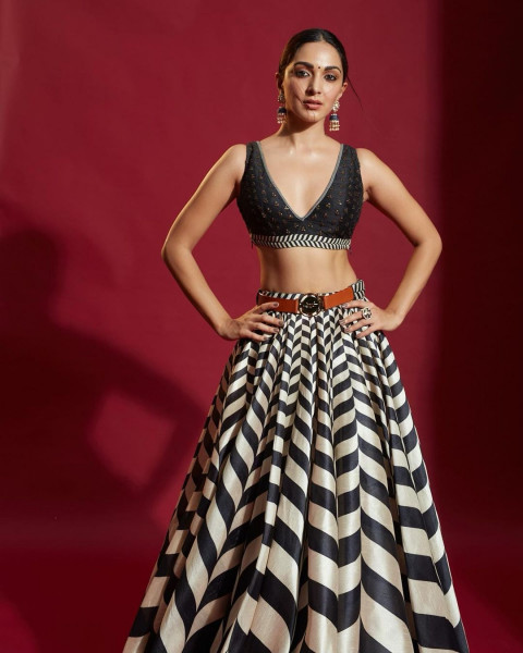 Kiara Advani Hd Images Photo For Wallpaper
