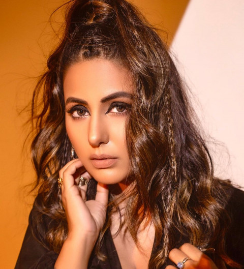 Killer Look Hina Khan Photos For Mobile Wallpaper