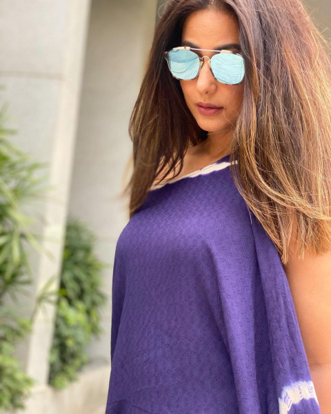 Killer Look Hina Khan Pic For Mobile Wallpaper s