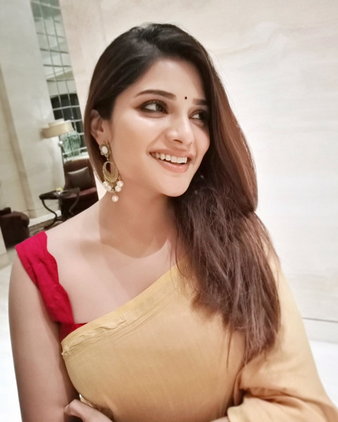 Latest Aathmika Photoshoot Images For Mobile wallpapers