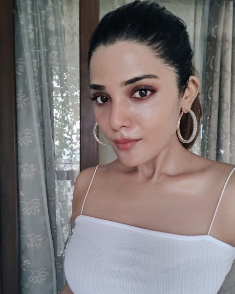 Latest Aathmika Photoshoot Images For Mobile wallpapers