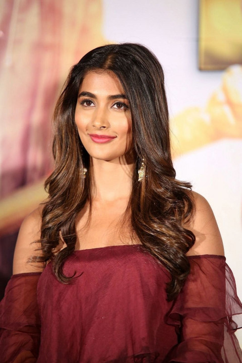 Latest Pooja Hegde Photos WhatsApp Status Dp Wallpaper