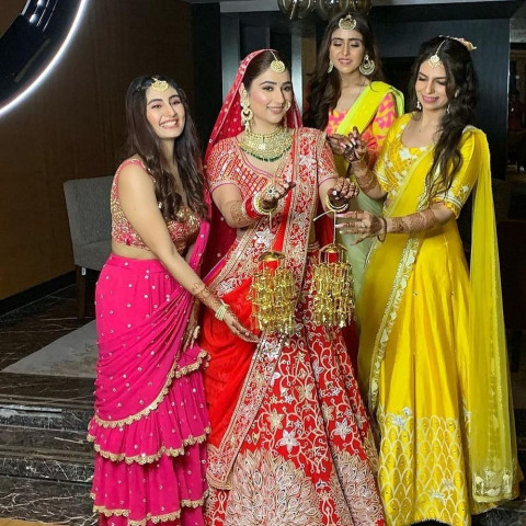 Latest Wedding Photoshoot Poses Wallpapers Full HD Pics