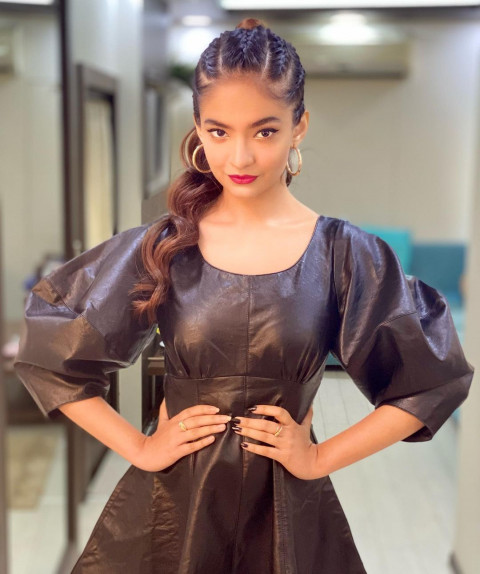 Model Anushka Sen Wallpaper HD Tv Star