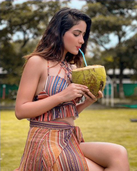 Model NISHA Guragain images Dp