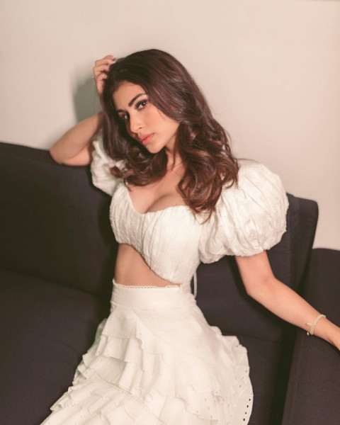 Mouni Roy Actress Full HD Wallpapers For Mobile