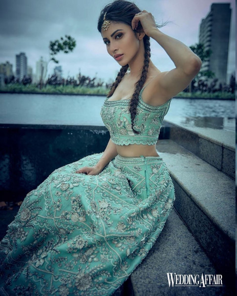 Mouni Roy HD Wallpapers Images WhatsApp DP Pic