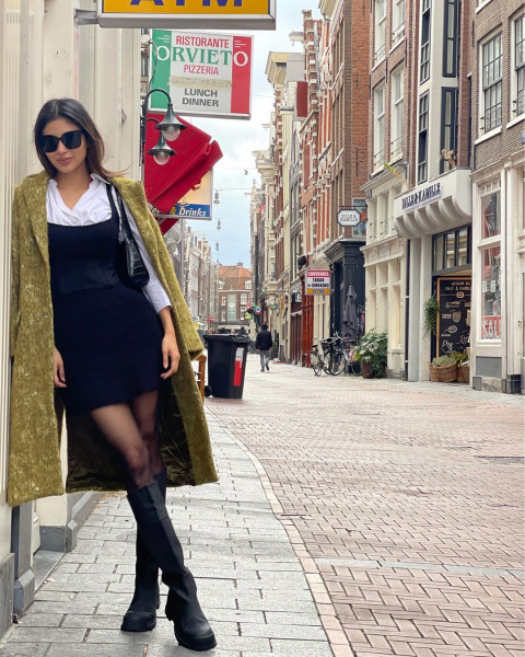 Mouni Roy HD Wallpapers Photos WhatsApp Dp