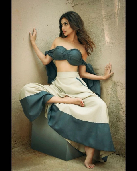 Mouni Roy Instagram Photoshoot HD Wallpapers
