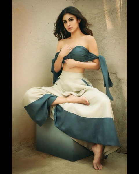 Mouni Roy Instagram Photoshoot HD Wallpapers