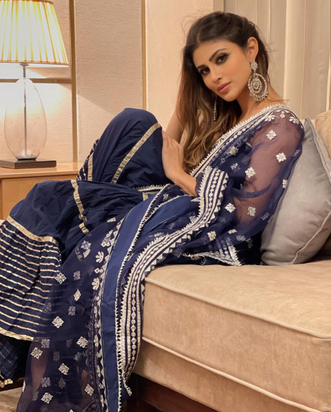 Mouni Roy Instagram Photoshoot HD Wallpapers