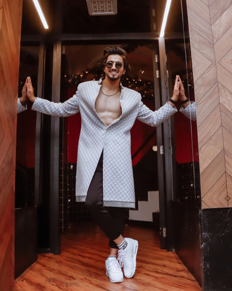 Mr  Faisu HD Photos WhatsApp DP Pics New