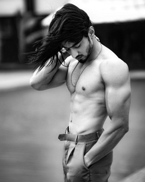 Mr  Faisu Shirt Less Body Pictures Full HD Pics