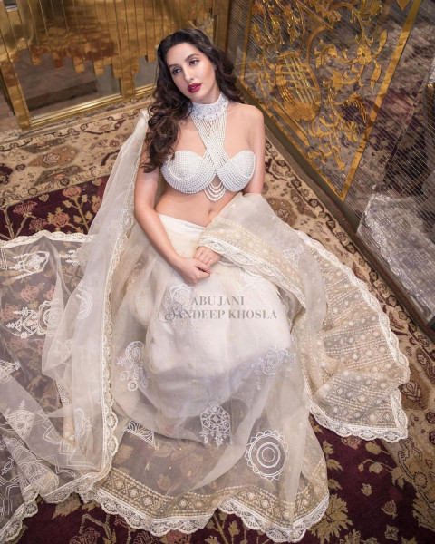 New Hot Nora Fatehi Full HD Wallpapers Pic Mobile