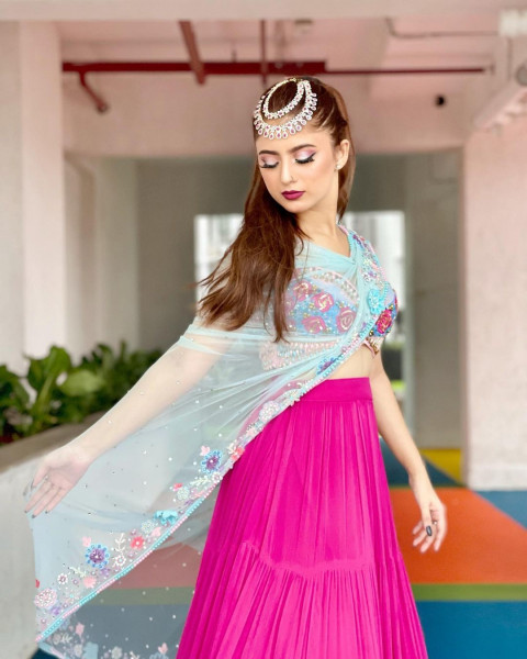 New Look Arishfa Khan Pic Download Dp