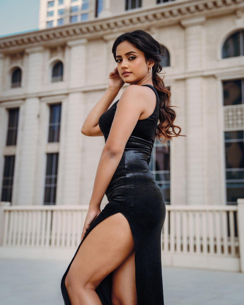 Nisha Guragain Beautiful Wallpaper Images