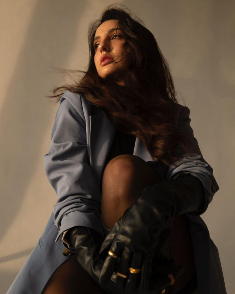 Nora Fatehi Pictures Full HD For Mobile Dp