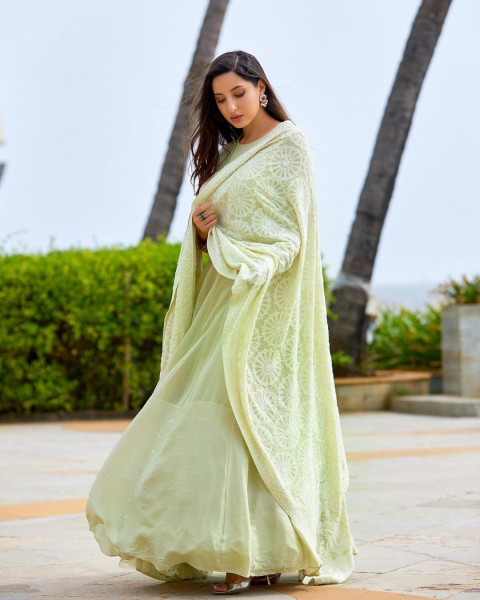 Nora Fatehi Wallpaper Dp For Mobile Hd Photos