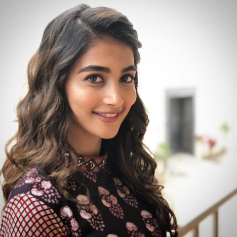 Photoshoot Pooja Hegde Wallpaper HD Images For WhatsApp DP