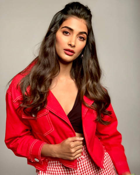 Photoshoot Pooja Hegde Wallpaper HD Images For WhatsApp DP