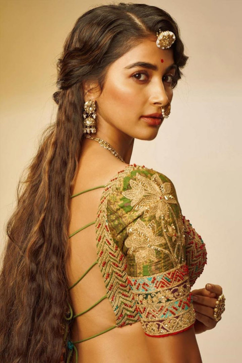 Pooja Hegde Hot Beautiful HD Photos Wallpaper Free