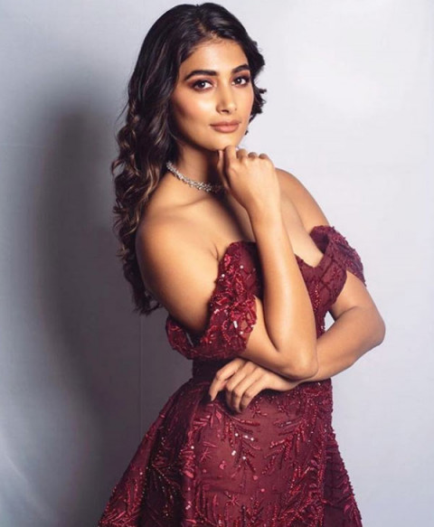 Pooja Hegde Hot Beautiful HD Photos Wallpaper Free